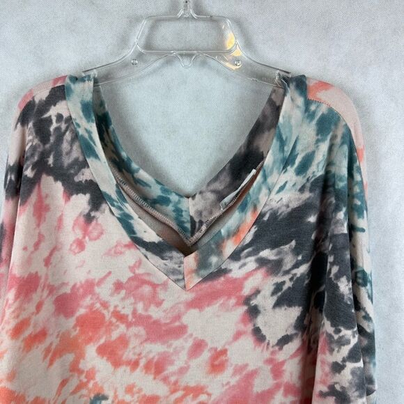 Wasabi + Mint V-Neck Tyed Dyed Top - Picture 3 of 6